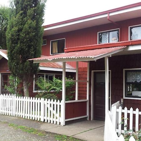 Casa Retiro Castro Hostel Exterior photo